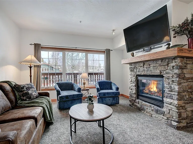 101 E Main St #205 — Photo 2
