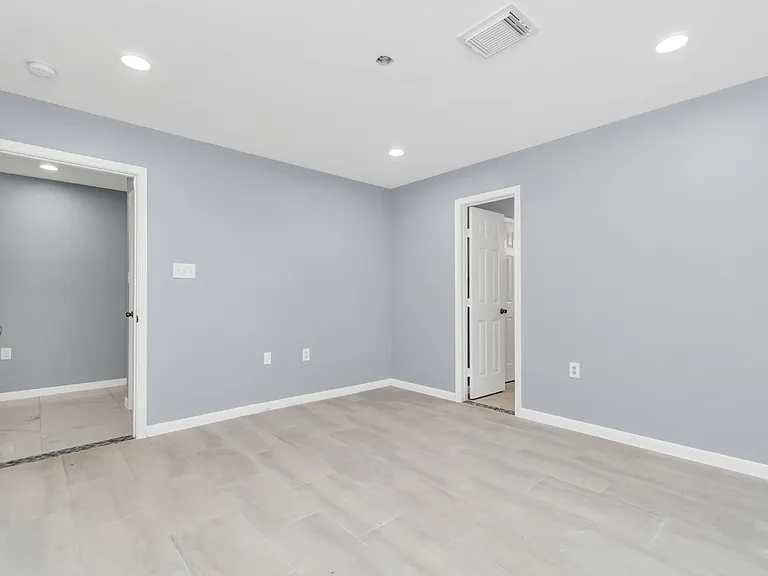 2826 W FM 1462 — Photo 24