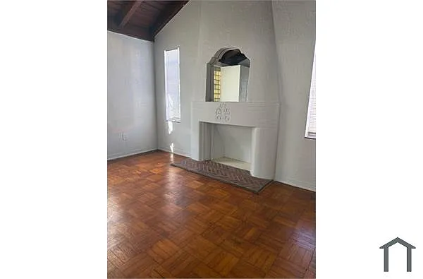 Building Photo - 337 NE 82nd St