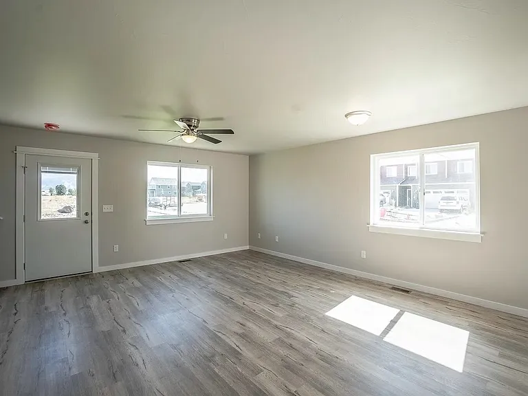 1300 Bunson Blvd — Photo 16