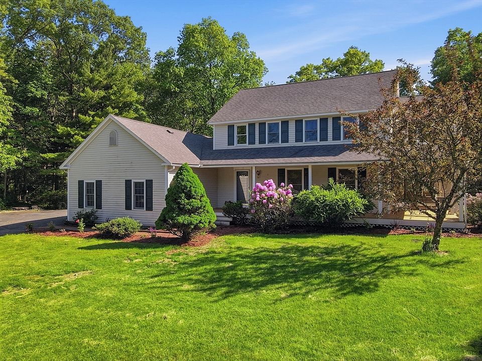 1st image of 27 Greentree Ln