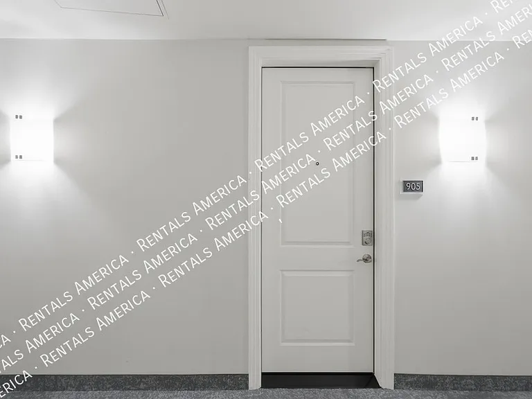 1 E Lexington Ave #905 — Photo 1