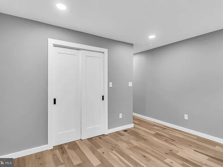 1505 W St SE #1 — Photo 13