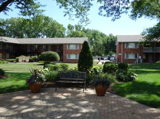 4655 Kirchoff Rd #461D94DDF, Rolling Meadows, IL 60008