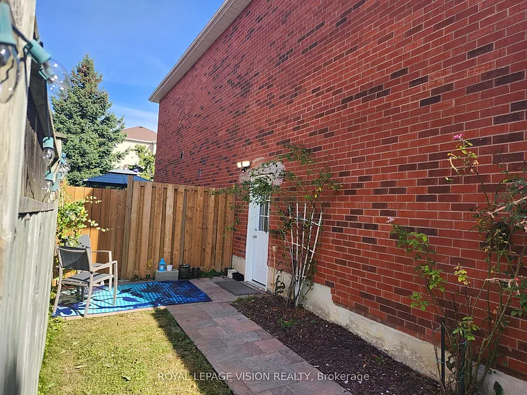 125 Hearne Cres — Photo 16