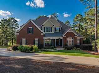 40 Whinhill Ct, Pinehurst, NC 28374