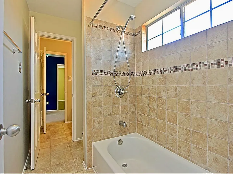 4251 Millview Ln — Photo 24