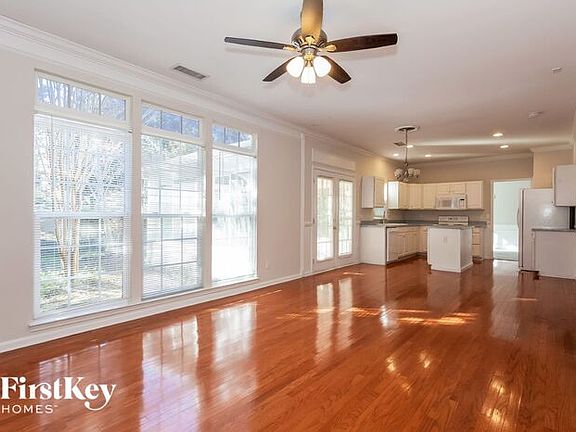 3rd image of 8215 Brookings Dr