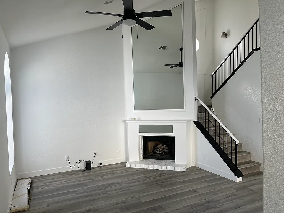 5874 Feather Falls Cir