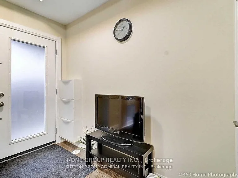 23 Eldora Ave #102 — Photo 5