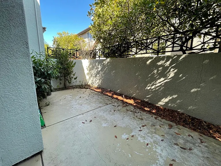 1704 Rivage Cir — Photo 22