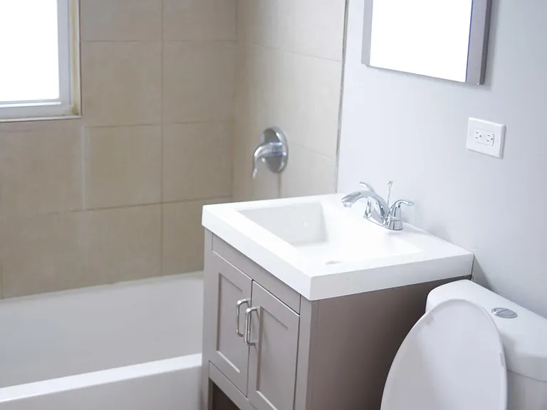 5315 W Monroe St #1 — Photo 3