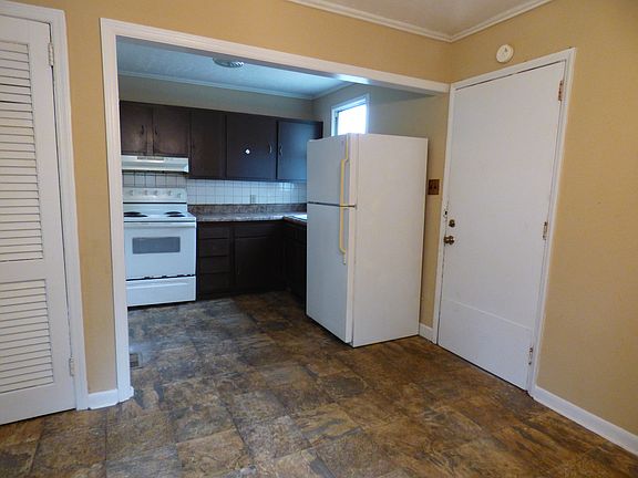 3rd image of 405 N Bellemeade Ave
