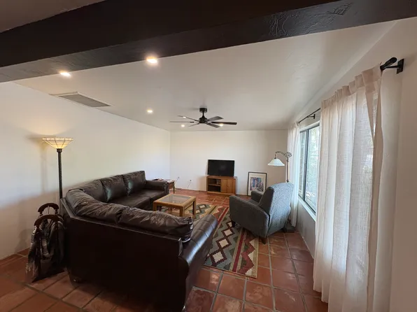 8518 E Hawthorne St, Tucson, AZ 85710