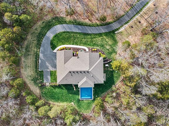 2nd image of 3946 Autumn Farms Dr