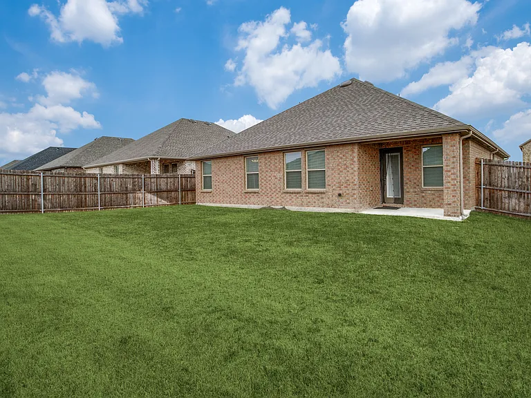 627 Willow View Way — Photo 4