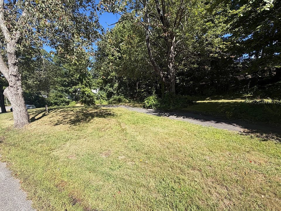 2nd image of 51 Rigby St