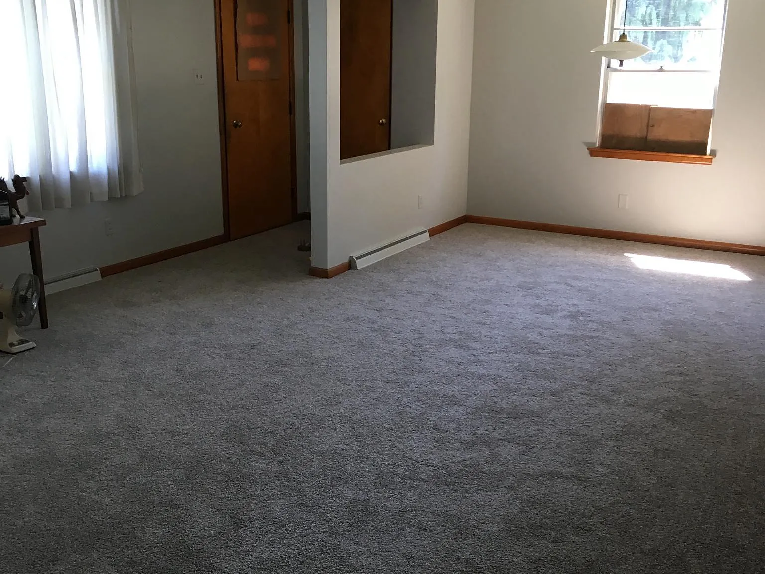 3 bed, 1120 sqft, $1,695 — Photo 2