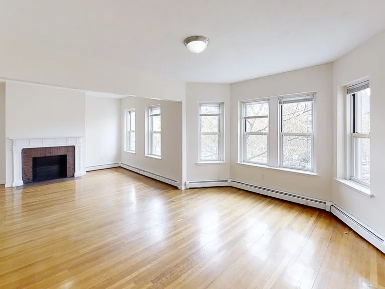 1405 Beacon St #5 — Photo 1