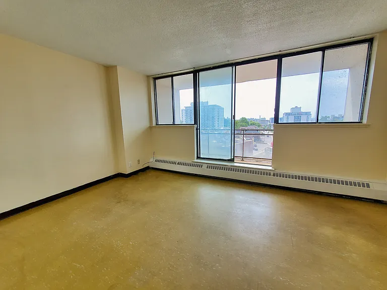 401 Princess St — Photo 27