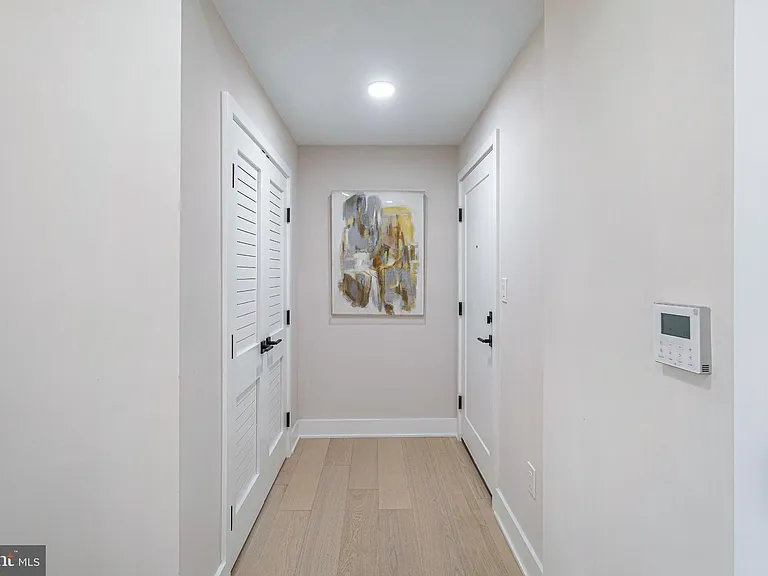 1516 E Capitol St NE #10 — Photo 27