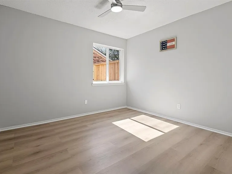 3323 Peachwood Ln — Photo 8