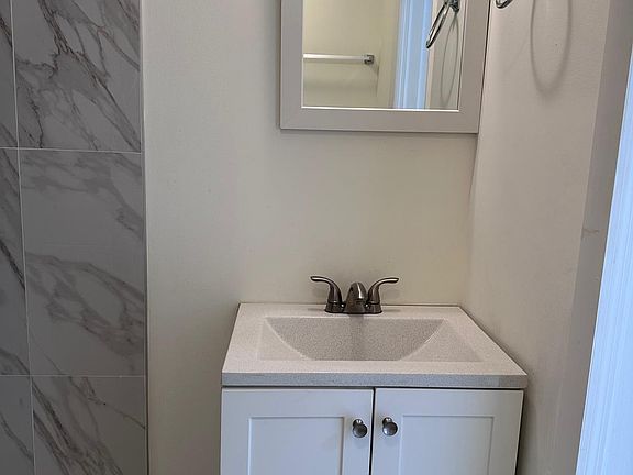5th image of 7292 Arble Dr APT 2