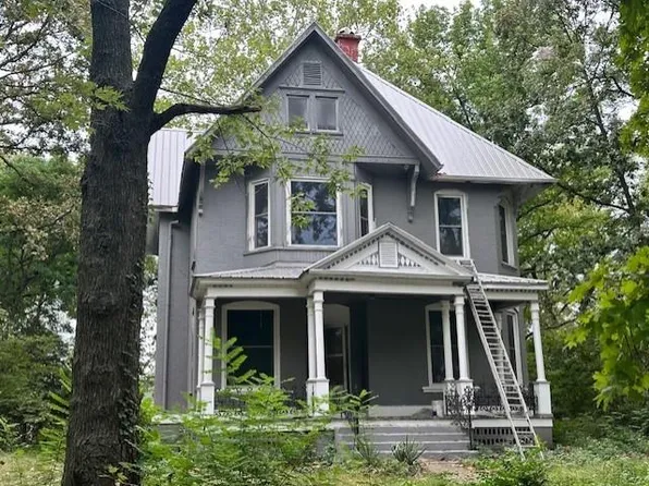 411 S Adams St, Nevada, MO 64772