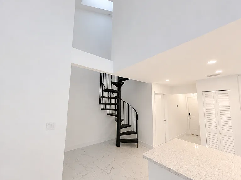 22466 Thousand Pines Ln — Photo 4