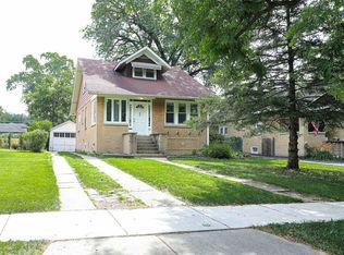 427 S Cornell Ave, Villa Park, IL 60181