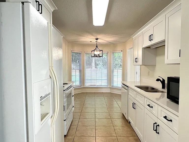134 Stone Brooke Dr — Photo 11