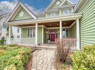 114 Woodstock Ave, Clarendon Hills, IL