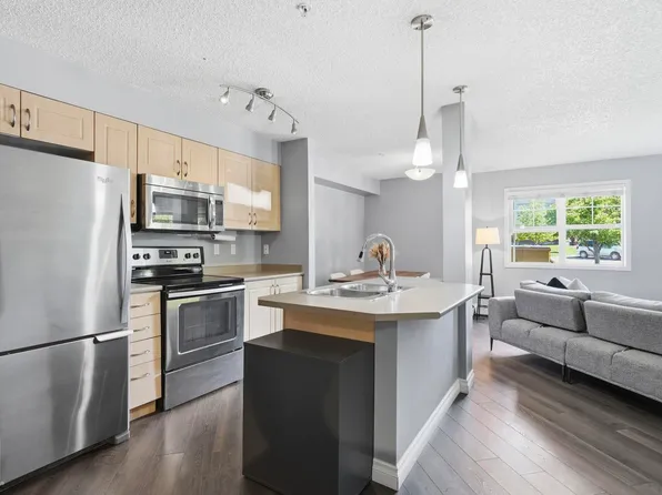 11441 Ellerslie Rd SW #107, Edmonton, AB T6W 1S9