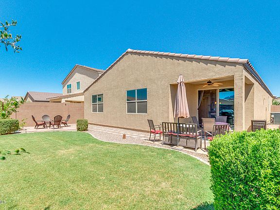 2nd image of 635 W Carlsbad Dr