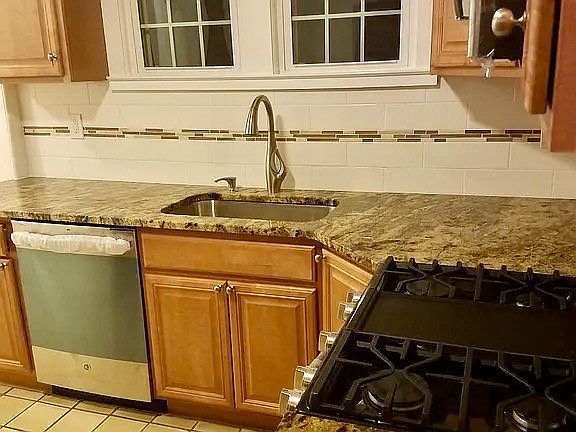 2nd image of 1750 Park Ave #1