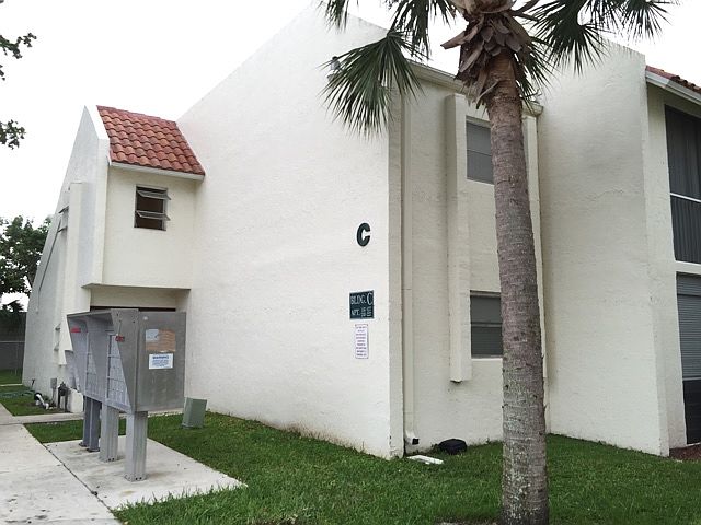1st image of 1428 SE 4th Ave APT 118
