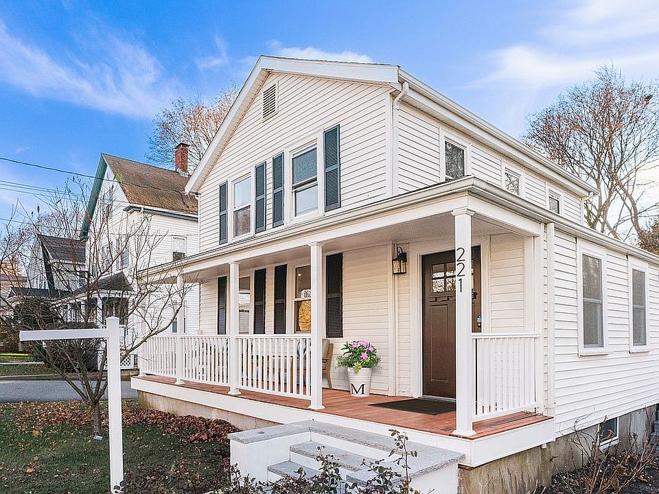 1st image of 221 Thacher St