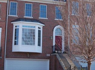 4017 Quiet Creek Dr, Fairfax, VA 22033