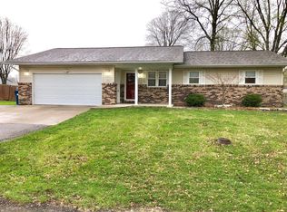 101 James Dr, Troy, IL