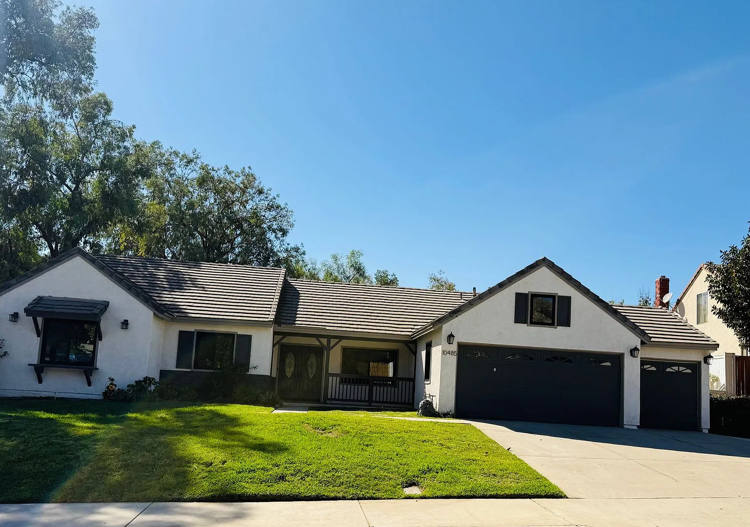 Stunning Sunnymead Ranch Home Available Now!! — Photo 1