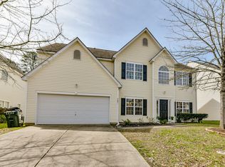 5801 Parkstone Dr, Matthews, NC 28104