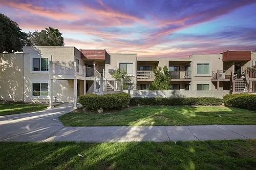 425 Autumn Dr Photo 1