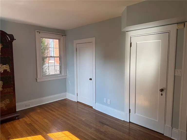 703 Saint James St — Photo 47