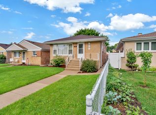 7804 Meade Ave, Burbank, IL