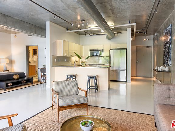 2nd image of 645 W 9th St APT 211
