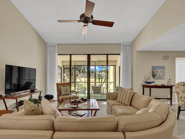 4004 SW Osprey Creek Way — Photo 5