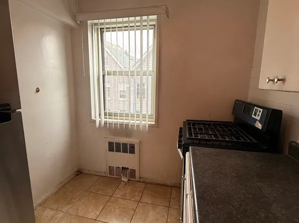 1010 Sherman Avenue image 8 of 23