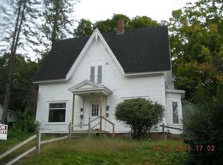 21 Pleasant St APT 1, Franklin, NH 03235