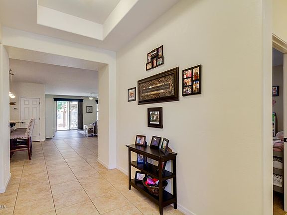 4th image of 18421 W Sunnyslope Ln