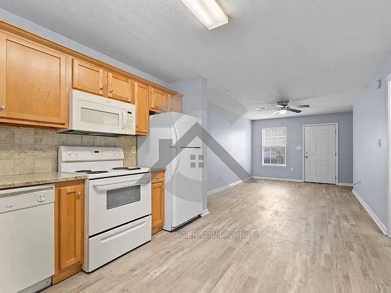 2022 Erbach St #4 — Photo 6